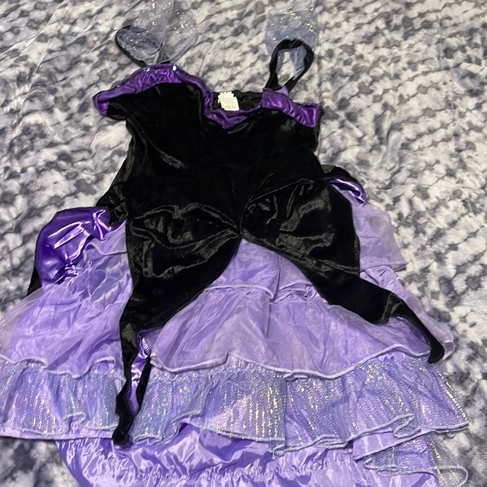 Ursula costume